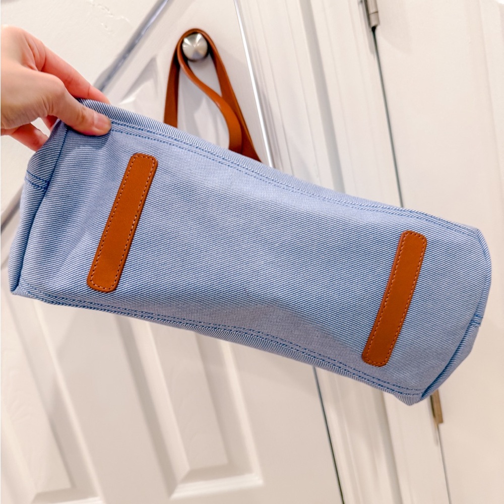 Cath Kidston Light Blue Canvas Tote with Tan Leather Handles - Picture 6 of 7